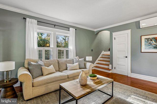 29 CRAVEN LANE LN, Lawrence Twp, NJ 08648