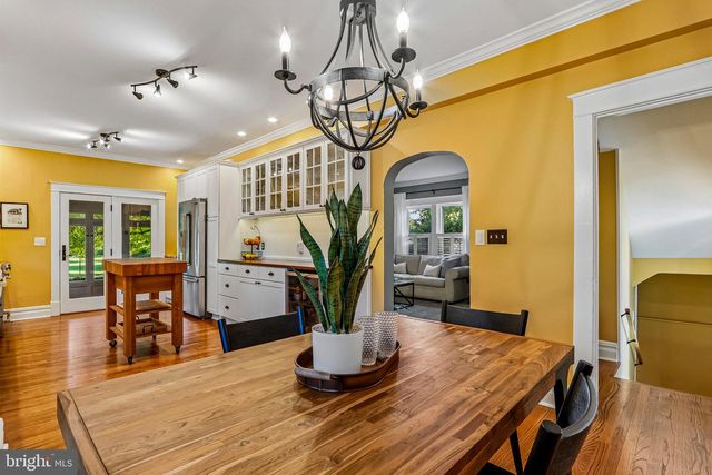 29 CRAVEN LANE LN, Lawrence Twp, NJ 08648