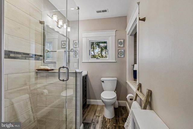 29 CRAVEN LANE LN, Lawrence Twp, NJ 08648
