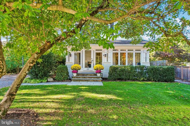 29 CRAVEN LANE LN, Lawrence Twp, NJ 08648