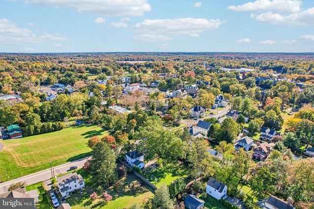 29 CRAVEN LANE LN, Lawrence Twp, NJ 08648