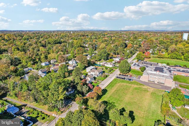 29 CRAVEN LANE LN, Lawrence Twp, NJ 08648