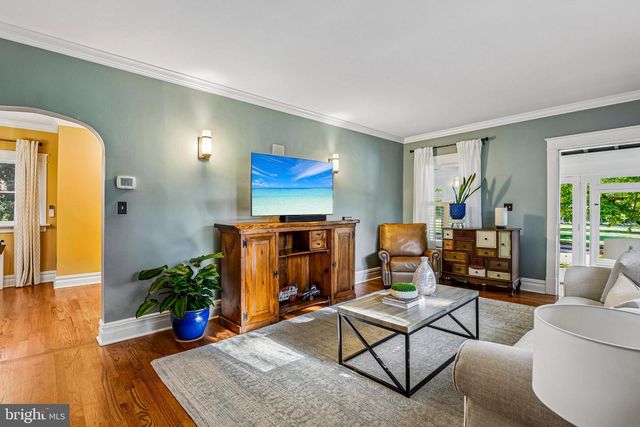 29 CRAVEN LANE LN, Lawrence Twp, NJ 08648