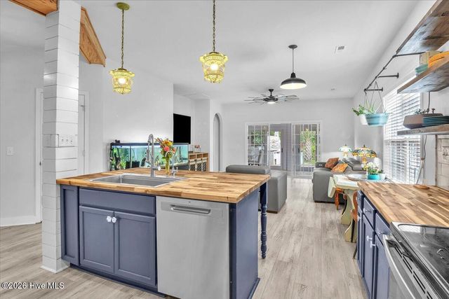 6602 Dorrington Drive, Wilmington, NC 28412
