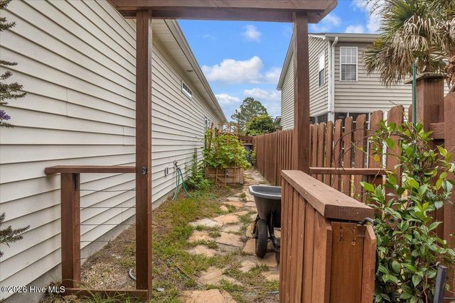 6602 Dorrington Drive, Wilmington, NC 28412