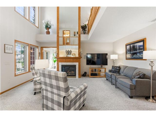 1407 Hunter Hill Road, Hudson, WI 54016