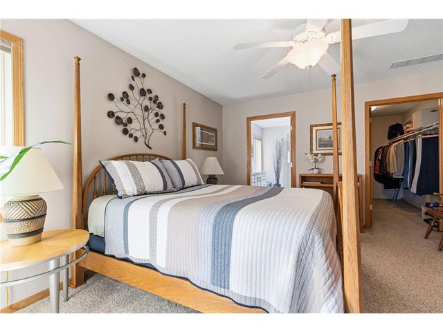 1407 Hunter Hill Road, Hudson, WI 54016
