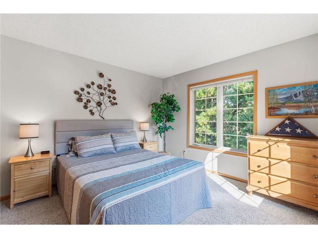 1407 Hunter Hill Road, Hudson, WI 54016