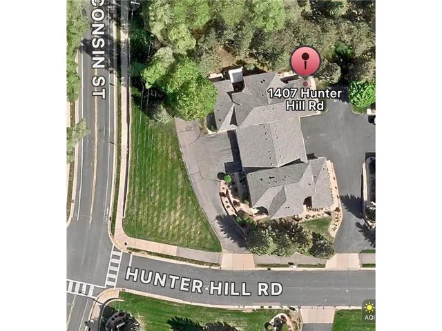 1407 Hunter Hill Road, Hudson, WI 54016