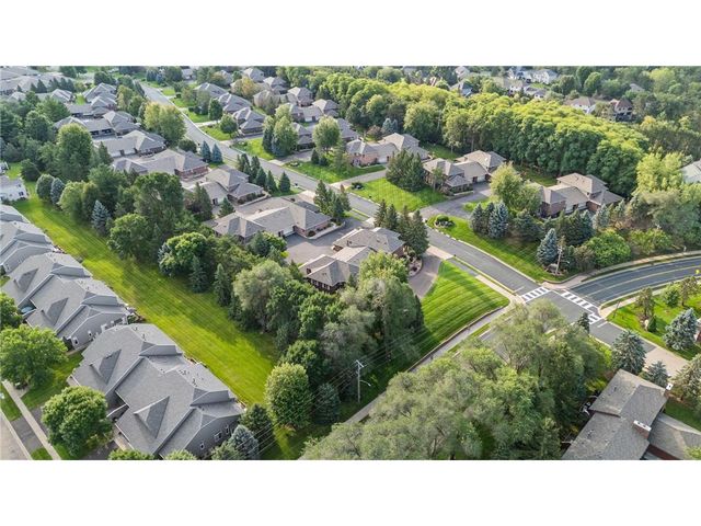 1407 Hunter Hill Road, Hudson, WI 54016