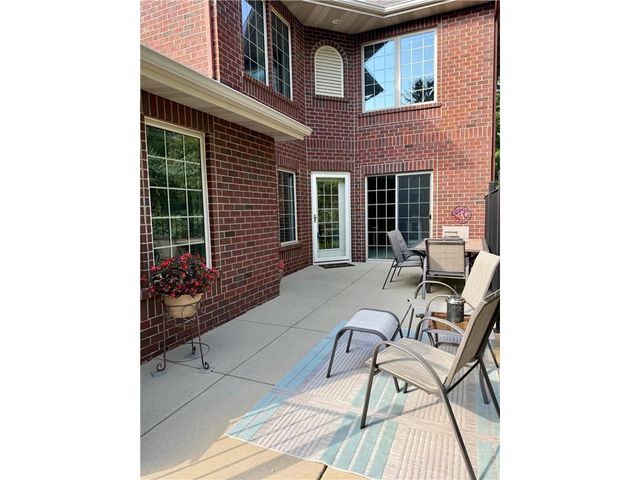 1407 Hunter Hill Road, Hudson, WI 54016