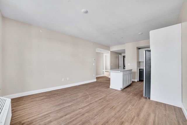 127 Centre St 501, Brockton, MA 02302