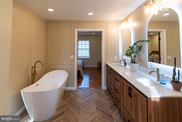 151 S SANDY HILL RD, Coatesville, PA 19320