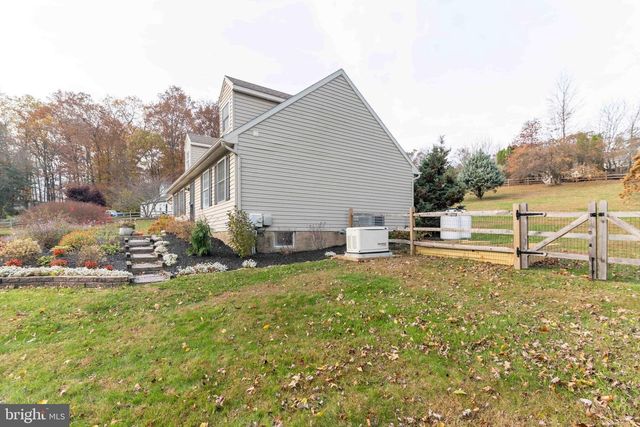 151 S SANDY HILL RD, Coatesville, PA 19320