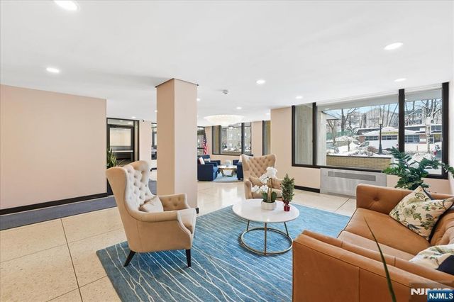 6600 Boulevard East 15D, West New York, NJ 07093