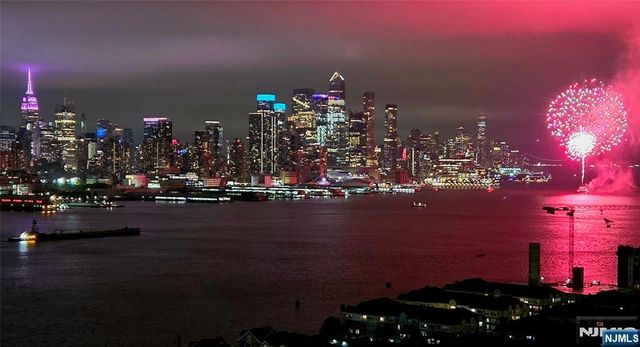 6600 Boulevard East 15D, West New York, NJ 07093