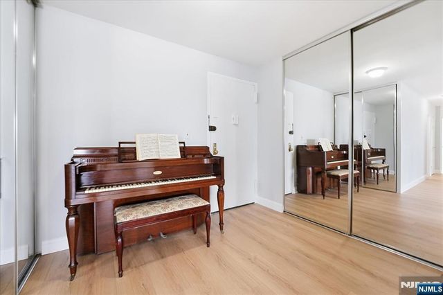 6600 Boulevard East 15D, West New York, NJ 07093