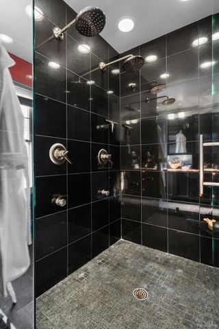 1405 W Liberty Street, Ann Arbor, MI 48103