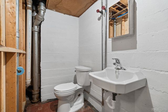 1405 W Liberty Street, Ann Arbor, MI 48103