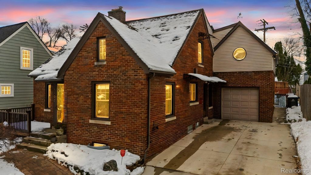 1405 W Liberty Street, Ann Arbor, MI 48103