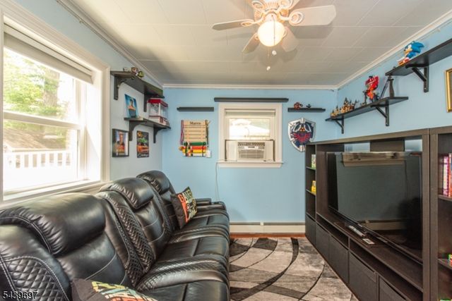 18 Sweetwood Dr, Cedar Grove Twp., NJ 07009