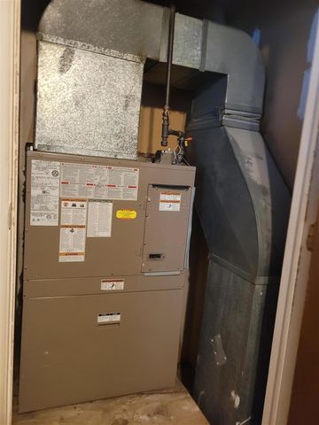 41276 N Woodbury Green Drive, Belleville, MI 48111