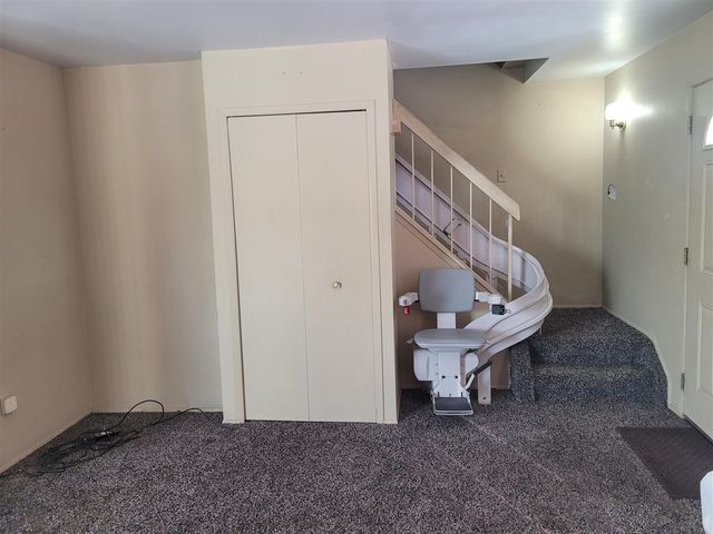 41276 N Woodbury Green Drive, Belleville, MI 48111