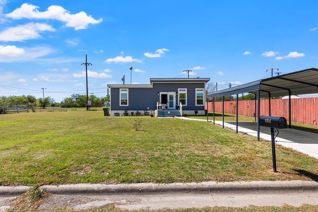 804 Cherry Drive, Groesbeck, TX 76642