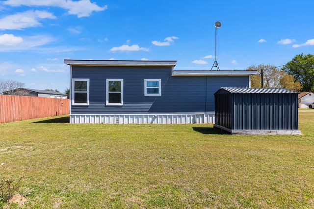 804 Cherry Drive, Groesbeck, TX 76642