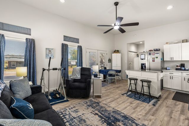 804 Cherry Drive, Groesbeck, TX 76642