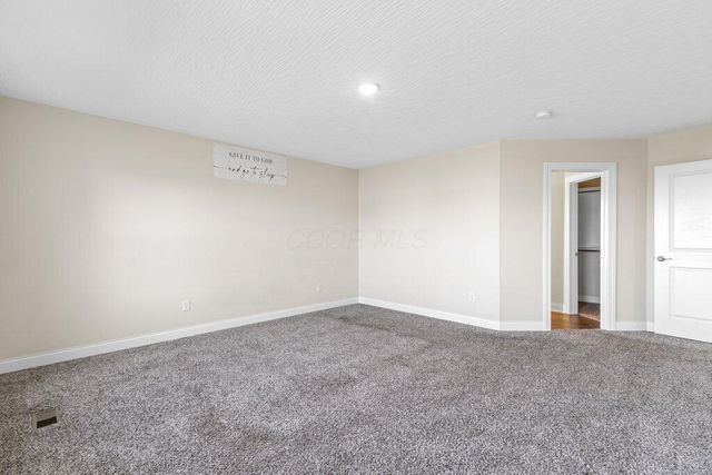 7643 Norman Street NW, Pickerington, OH 43147