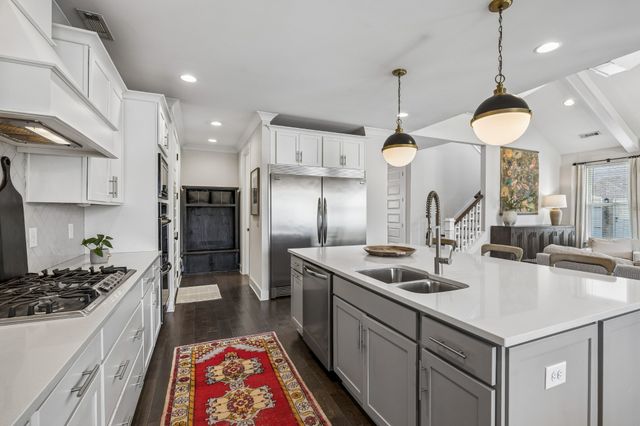 2833 Battleground Dr, Murfreesboro, TN 37129