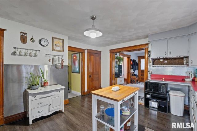 623 E PARK Street, Geneseo, IL 61254