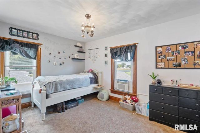 623 E PARK Street, Geneseo, IL 61254