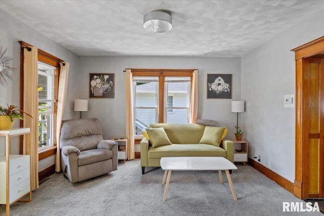 623 E PARK Street, Geneseo, IL 61254