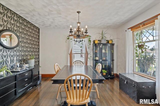 623 E PARK Street, Geneseo, IL 61254