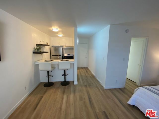 320 S Ardmore Avenue 316, Los Angeles, CA 90020
