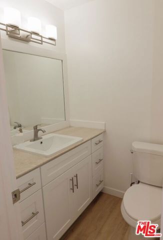 320 S Ardmore Avenue 316, Los Angeles, CA 90020