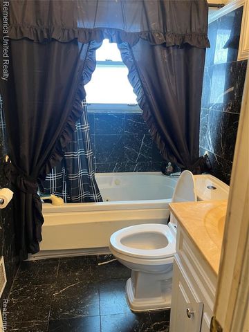 26573 Somerset Drive, Inkster, MI 48141