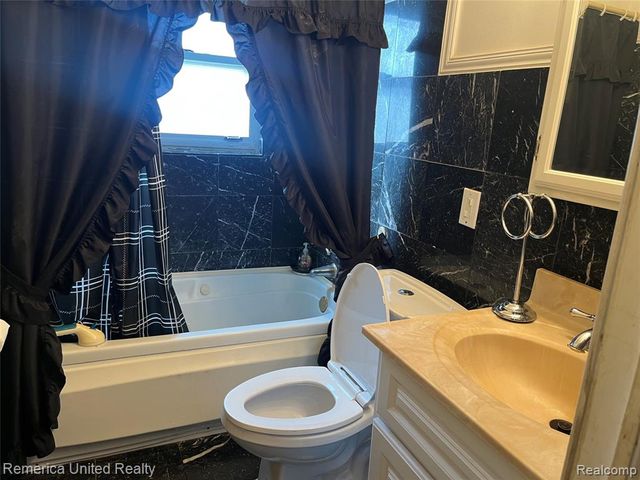 26573 Somerset Drive, Inkster, MI 48141