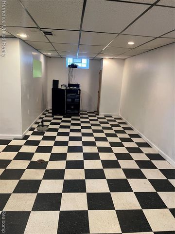 26573 Somerset Drive, Inkster, MI 48141