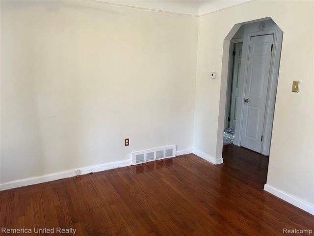 26573 Somerset Drive, Inkster, MI 48141