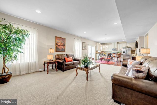 7137 SHEPHERDSTOWN RD, Warrenton, VA 20187