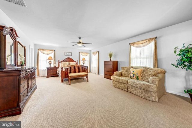 7137 SHEPHERDSTOWN RD, Warrenton, VA 20187