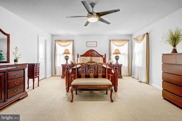 7137 SHEPHERDSTOWN RD, Warrenton, VA 20187