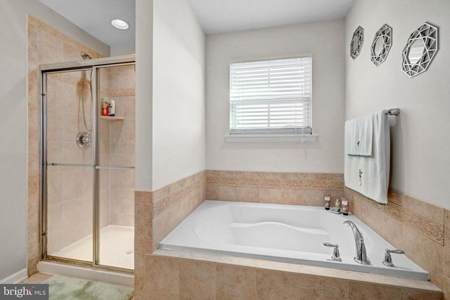 7137 SHEPHERDSTOWN RD, Warrenton, VA 20187