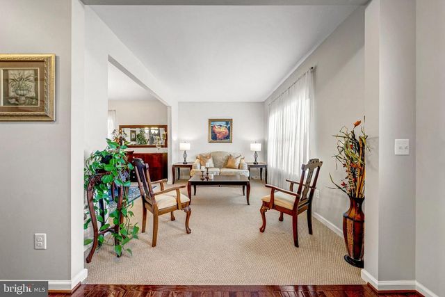 7137 SHEPHERDSTOWN RD, Warrenton, VA 20187