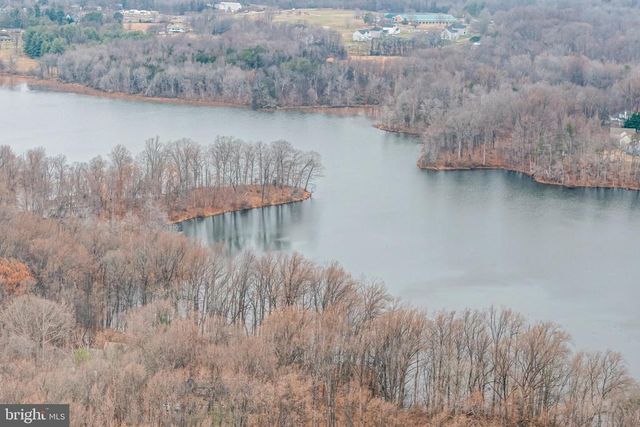 7137 SHEPHERDSTOWN RD, Warrenton, VA 20187