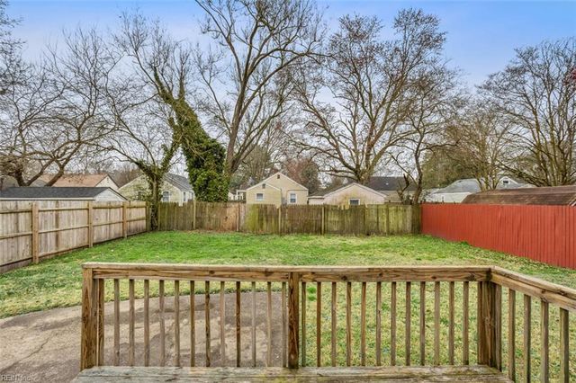 2621 Greenwood DR, Portsmouth, VA 23702