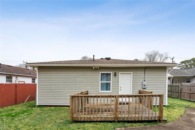 2621 Greenwood DR, Portsmouth, VA 23702